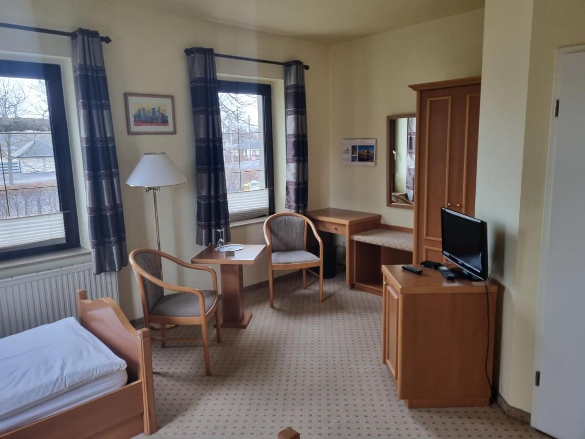 Altes Teichhaus - Pension Ottendorf-Okrilla Zewnętrze zdjęcie